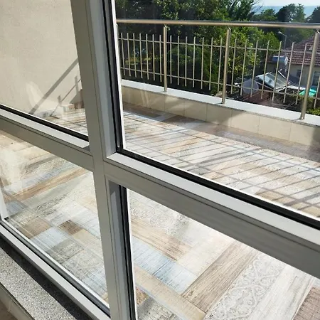 Apartman сити бийч вю Carevo