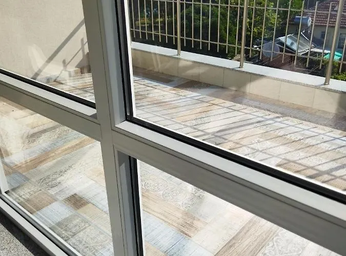 Апартамент сити бийч вю Царево